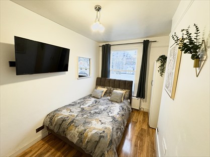 Room in a Shared Flat, Disraeli Road, SW15