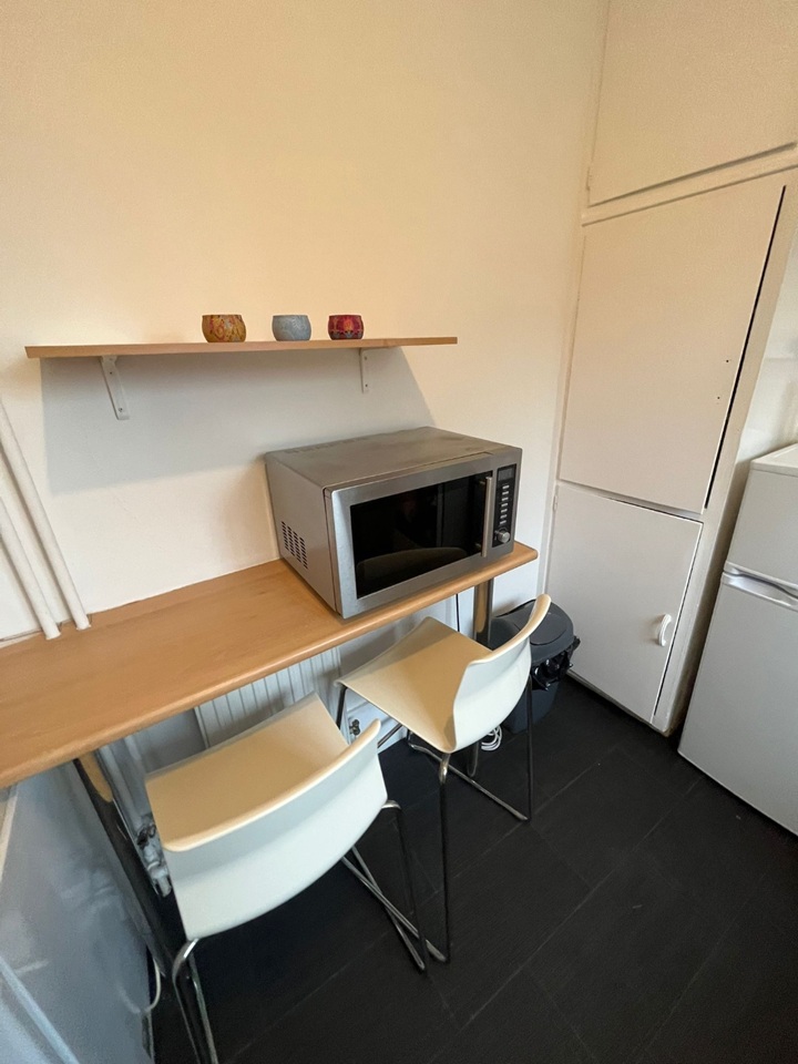 1 Bed Flat, Ansell House, E1 photo 4