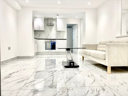 2 Bed Flat, Upper Tachbrook Street, SW1V
