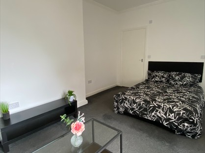 Studio Flat, Argyle Square, SR2