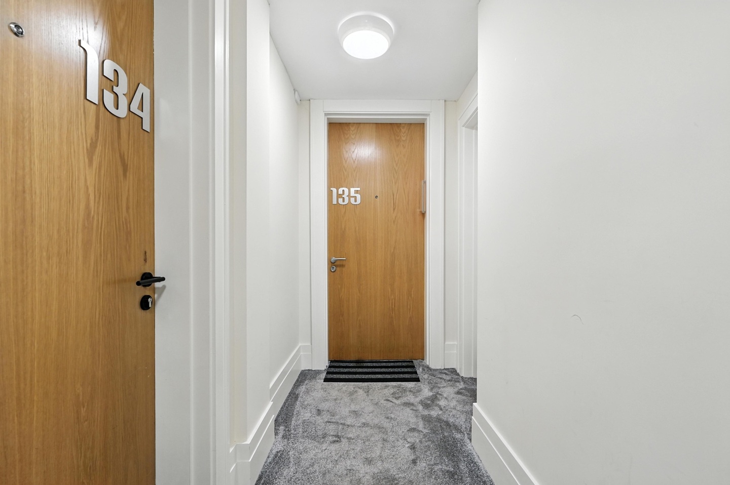 2 Bed Flat, James Clow, BT1 photo 2
