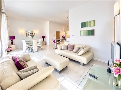 1 Bed Flat, Grandholm Crescent, AB22