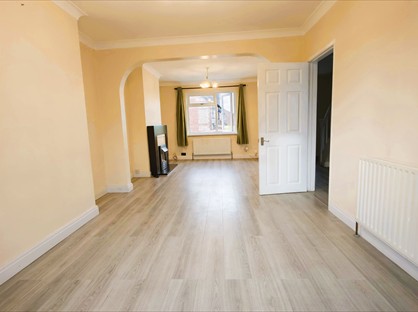 3 Bed Semi-Detached House, Brighton Road, GU12