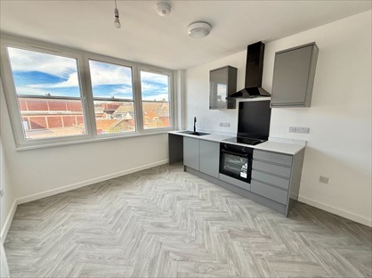 1 Bed Flat, Market Place, NG18