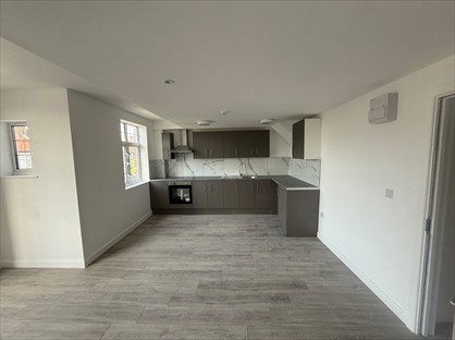 Room in a Shared House, Penistone Road, SW16