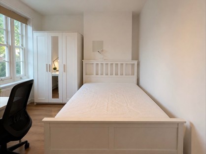 Room in a Shared Flat, Sherwin House, SE11