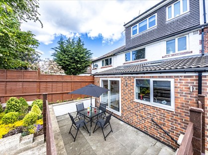 5 Bed Semi-Detached House, Ring Road, LS12
