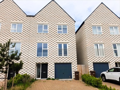 4 Bed Semi-Detached House, Providence Avenue, ME1