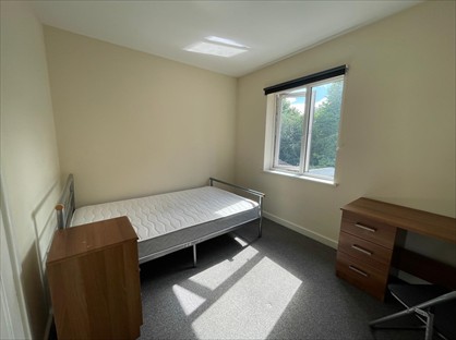 Room in a Shared House, Beeston Road, NG7