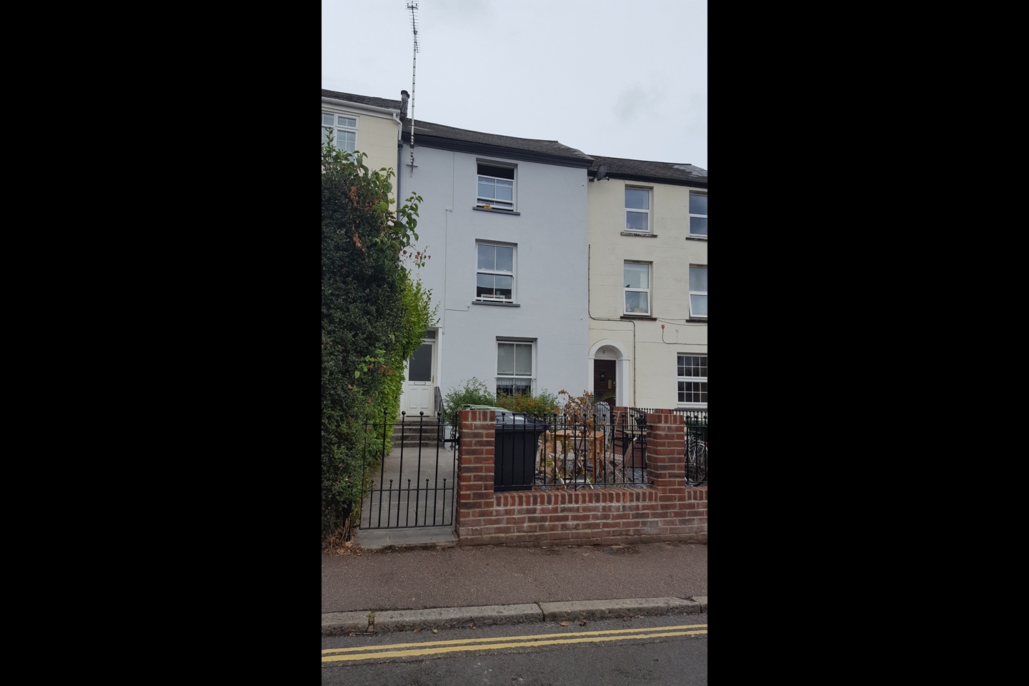 Exeter - 1 Bed Flat, Grosvenor Place, EX1 - To Rent Now for £750.00 p/m
