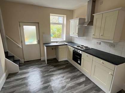 2 Bed Terraced House, Walton St, BB8