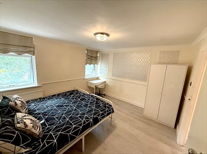 3 Bed Flat, Raynham Road, W6