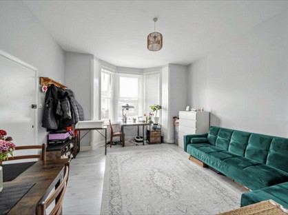 1 Bed Flat, Albert Road, SE25