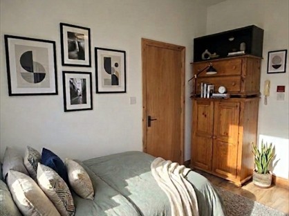 Studio Flat, North Ealing, W5
