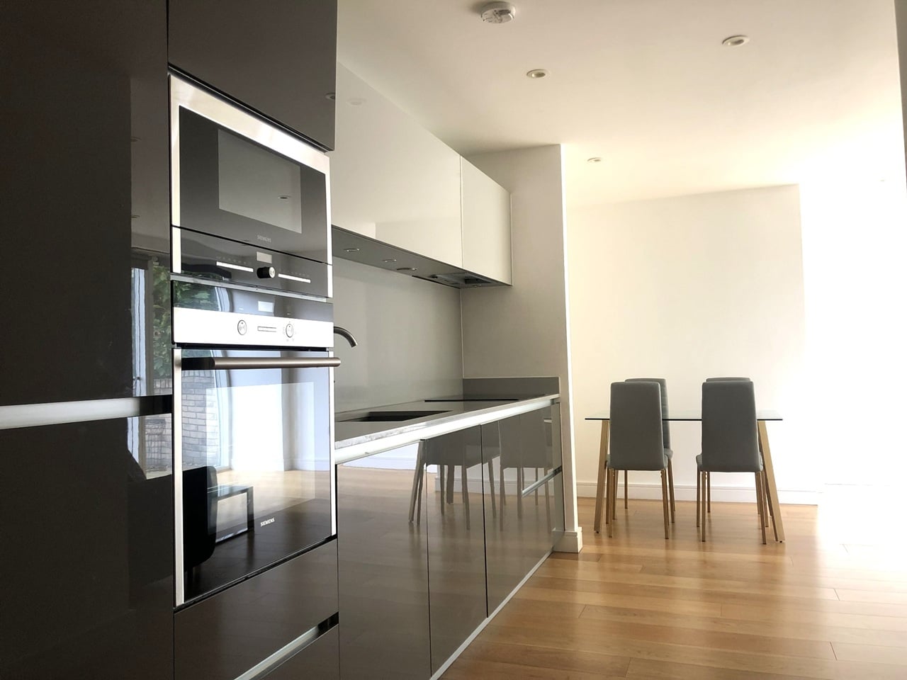 Additional image 3 of 2 Bed Flat, Westking Place, WC1H, N1 7GU