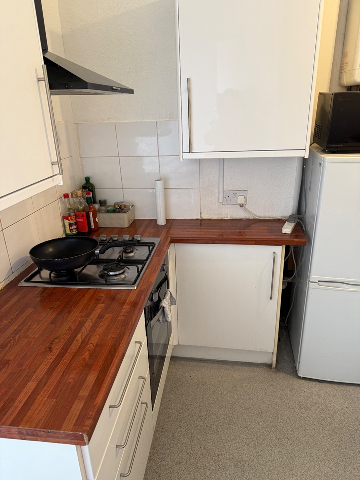 Room in a Shared Flat, Glasgow, G11 photo 3