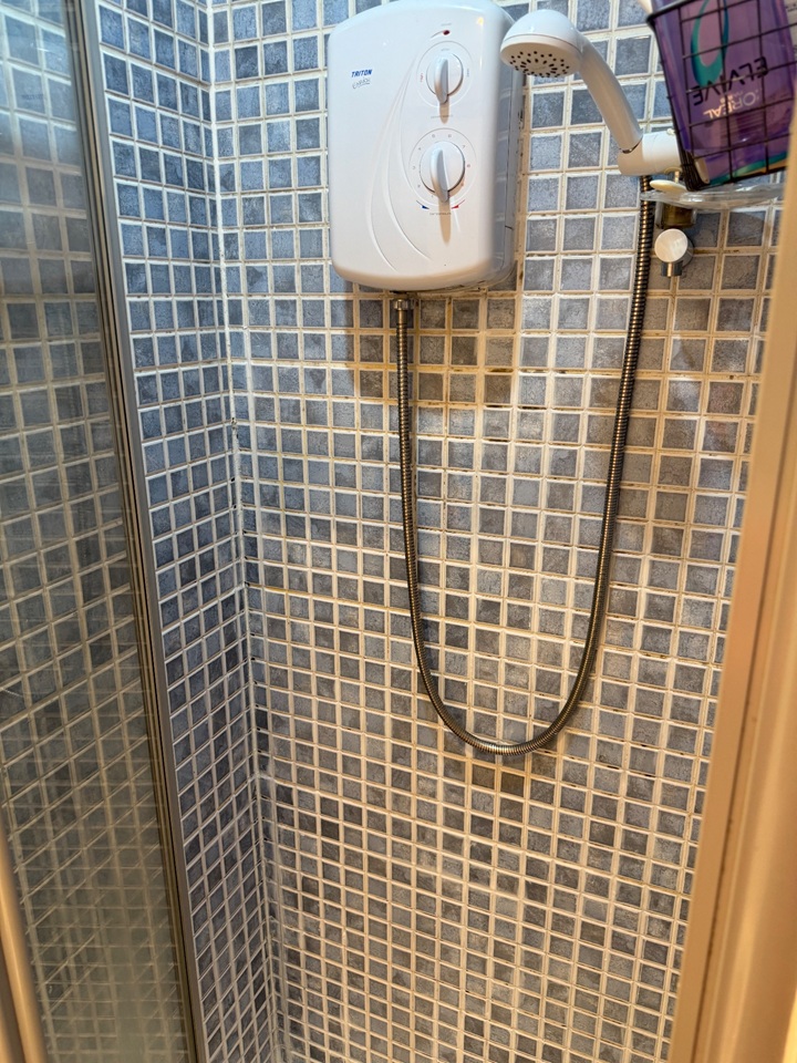 Room in a Shared Flat, Glasgow, G11 photo 4