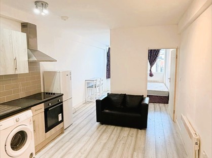 1 Bed Flat, Brigstock Road, CR7