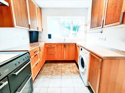 3 Bed Semi-Detached House, Beresford Road, KT3