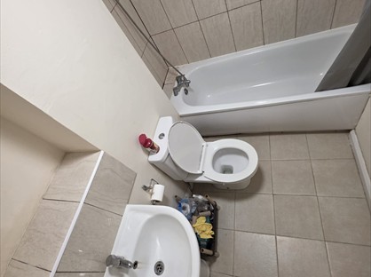 2 Bed Flat, Redwood Grove, MK42