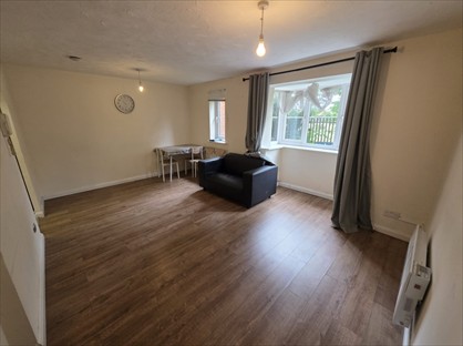 2 Bed Flat, Redwood Grove, MK42