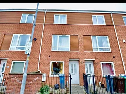 Room in a Shared House, Markfield Avenue, M13