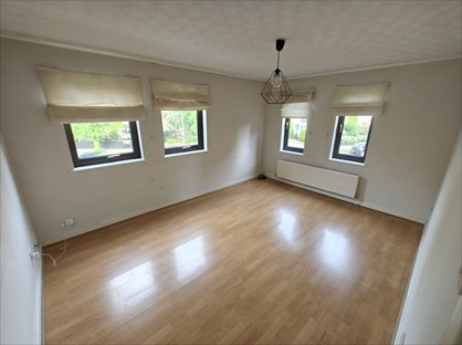 2 Bed Flat, Kimbolton Road, MK40