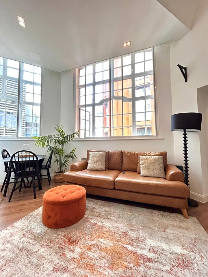 2 Bed Flat, Paradise Street, L1
