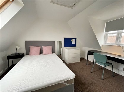 Room in a Shared House, Hatcher Crescent, CO2