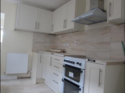 3 Bed Semi-Detached House, Hereward Road, PE13