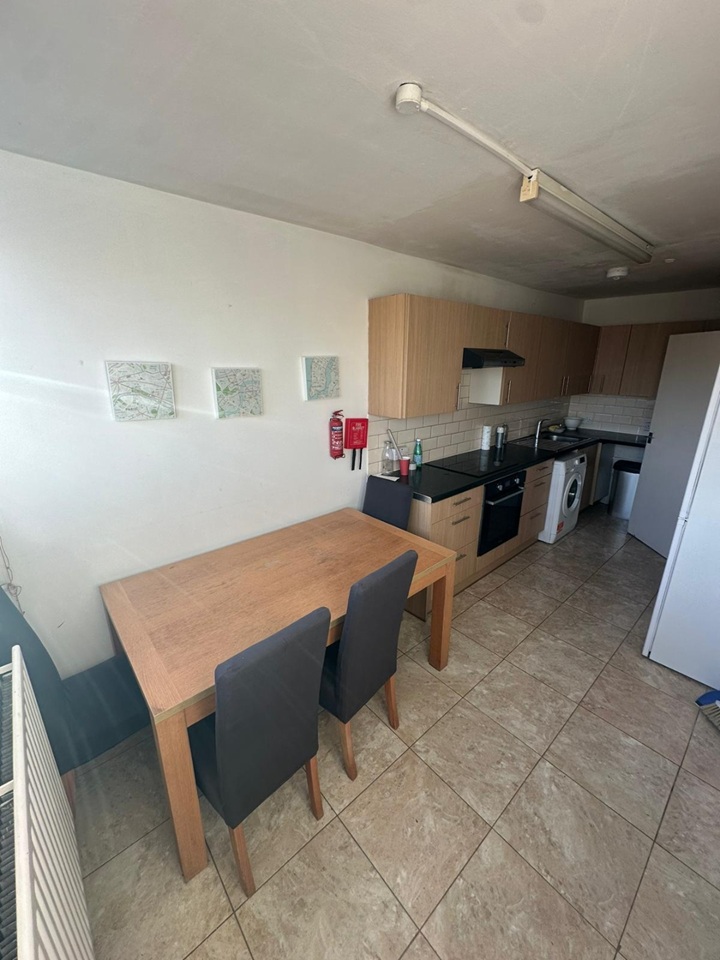 Additional image 14 of Room in a Shared Flat, Semley House, SW1W, N1 7GU