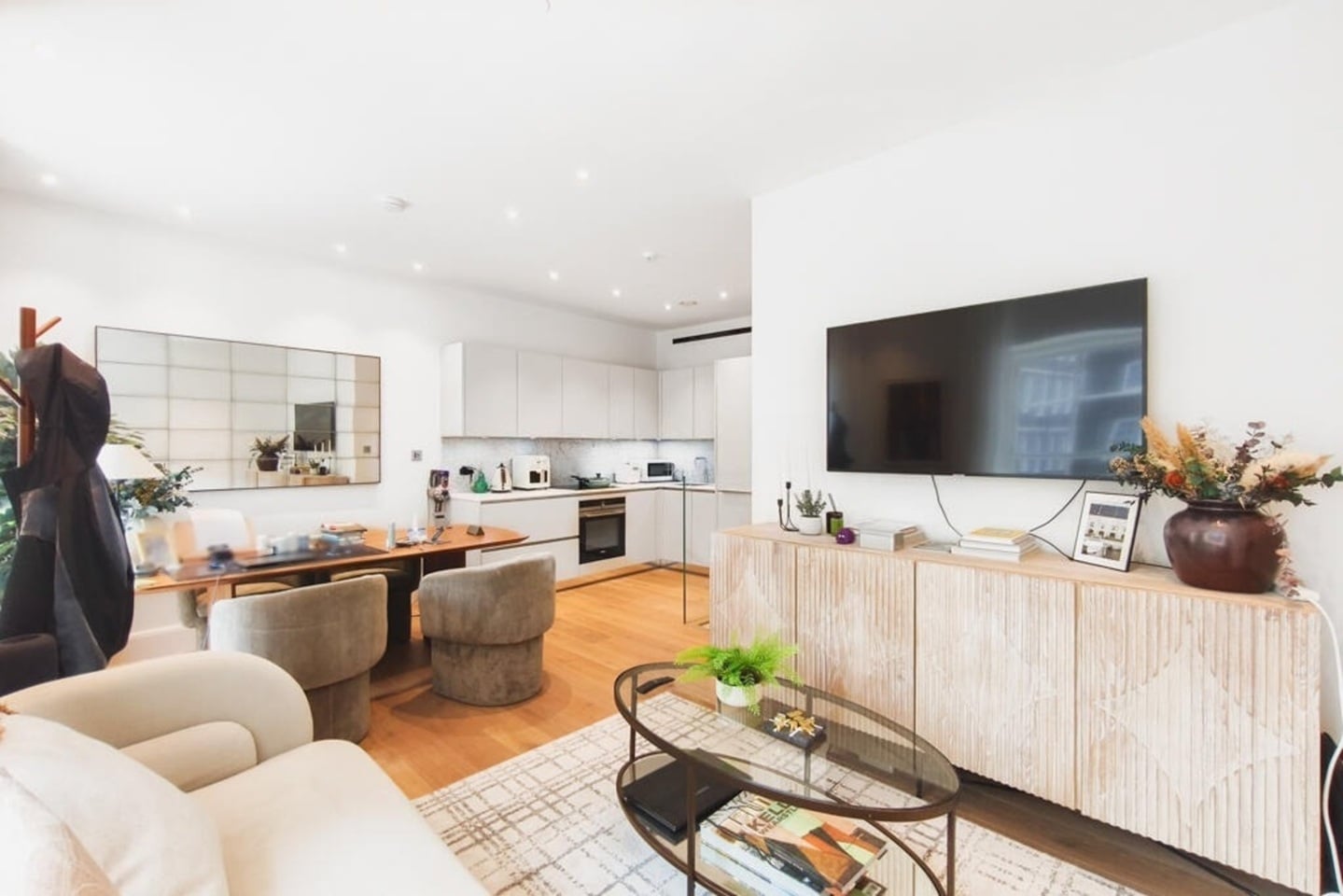 Additional image 6 of 1 Bed Flat, Strand, WC2R, N1 7GU
