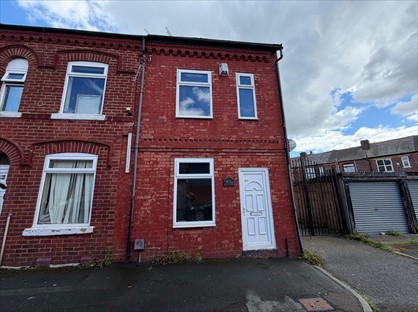 2 Bed End Terrace, Ivy St, M40