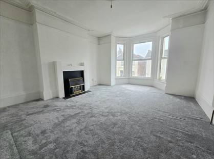 2 Bed Flat, Nightingale Road, PO5