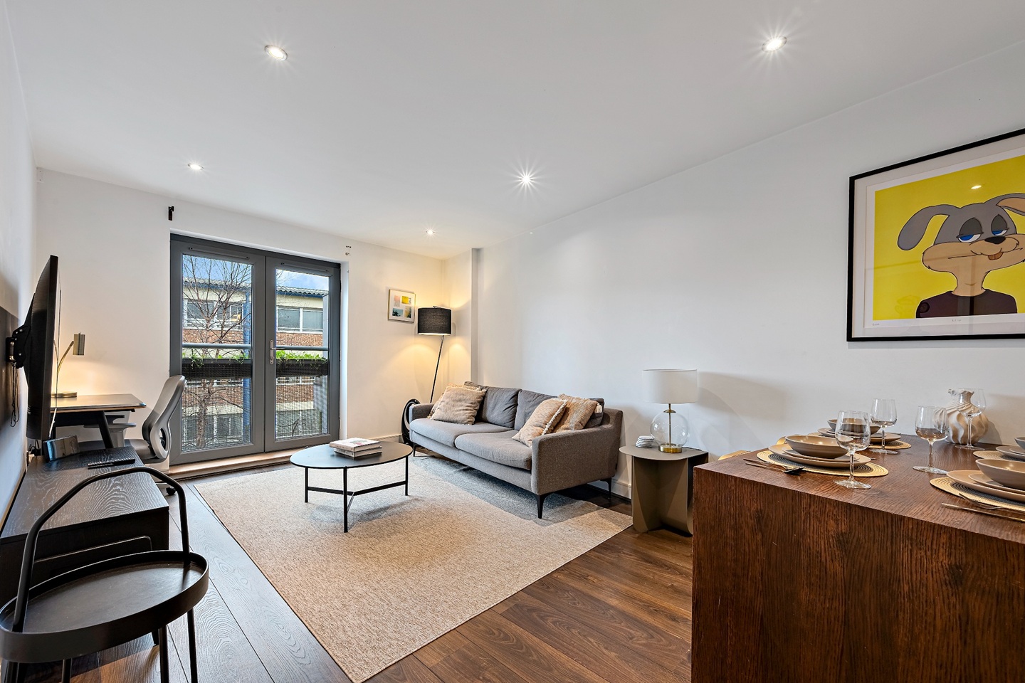 2 Bed Flat, Plumbers Row, E1