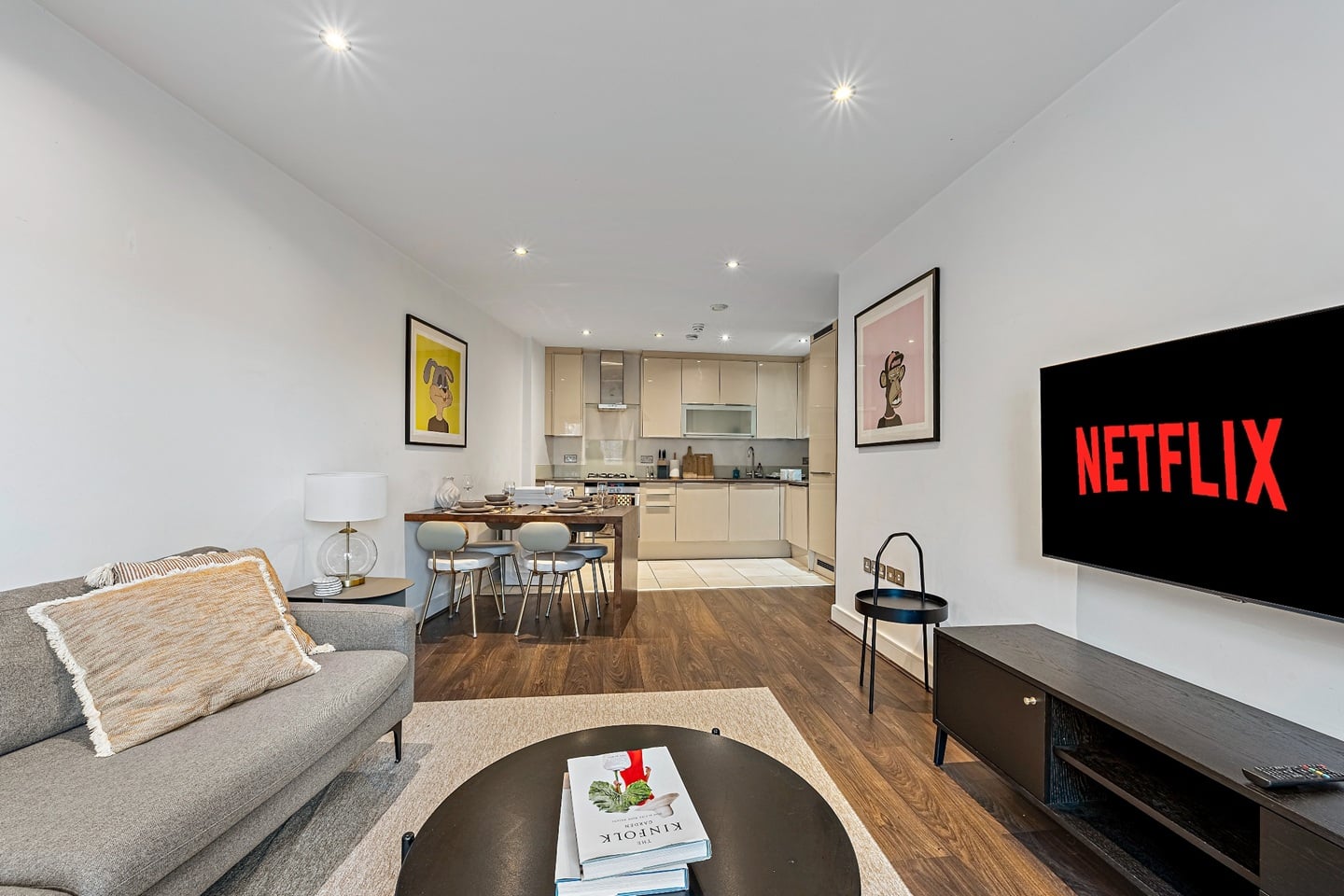 2 Bed Flat, Plumbers Row, E1 photo 3