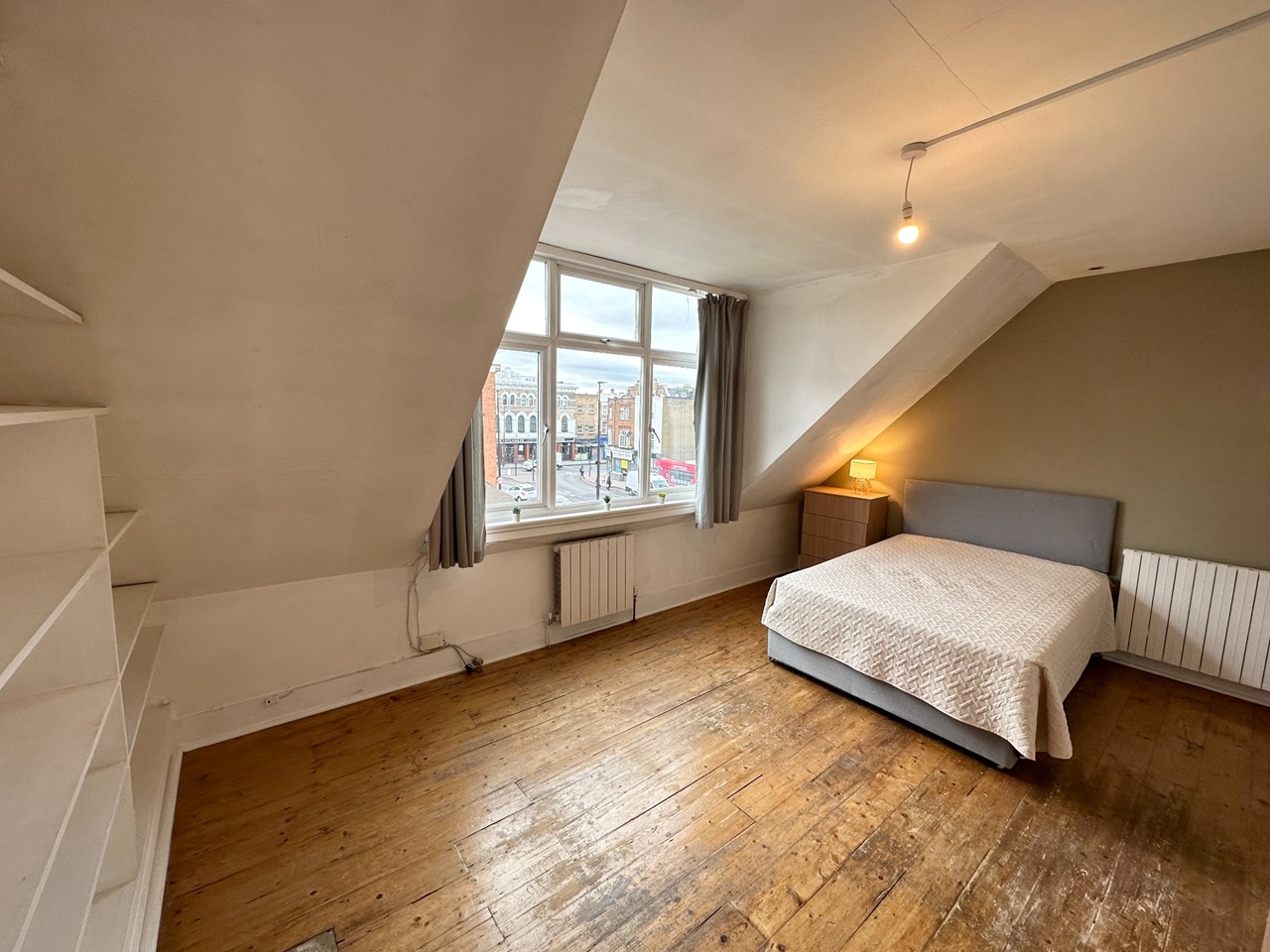 Room in a Shared Flat, Kersley Road, SW11 photo 2