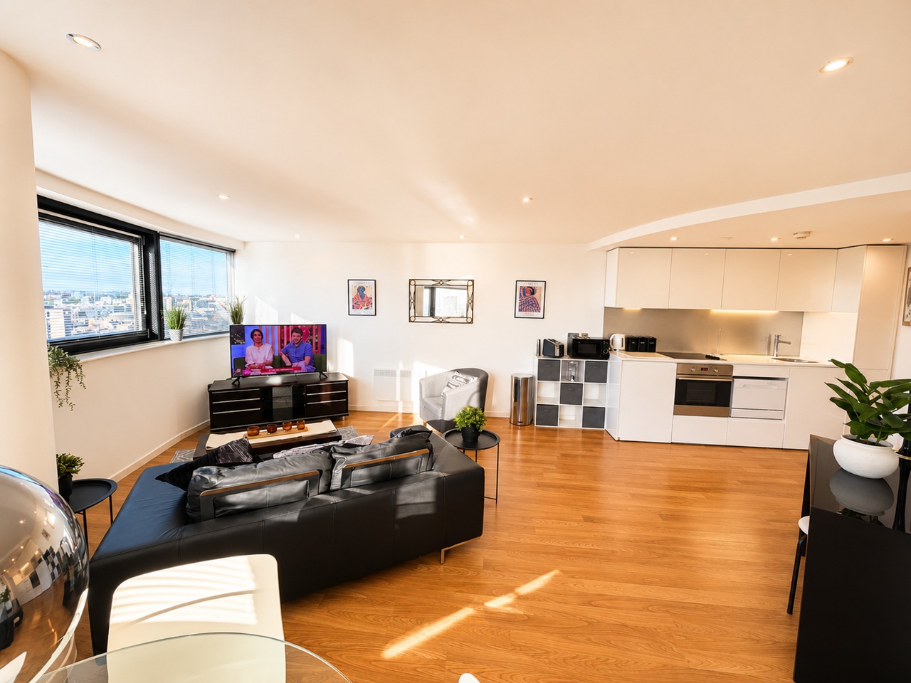 2 Bed Flat, Water Lane, LS11