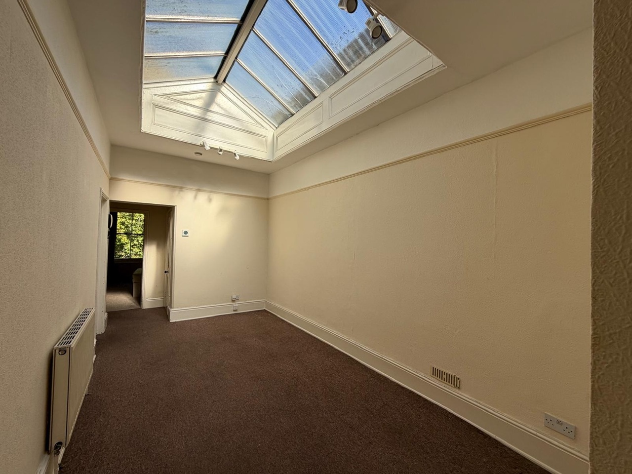 3 Bed Flat, Vicarage Mansions, SW8