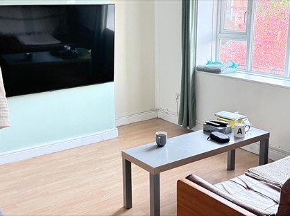Room in a Shared House, Gower House, IG11
