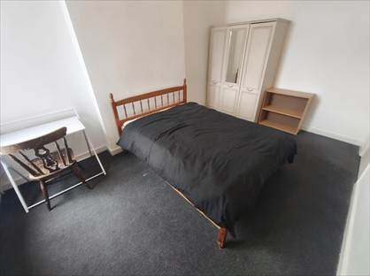 Room in a Shared House, Wightman Road, N4