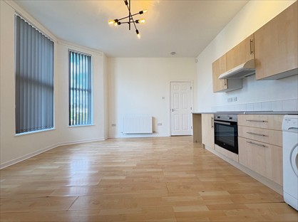 1 Bed Flat, Victoria Road, L13