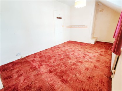 Room in a Shared House, Welhouse Road, SM5