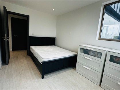 Room in a Shared Flat, Staines Road, TW4