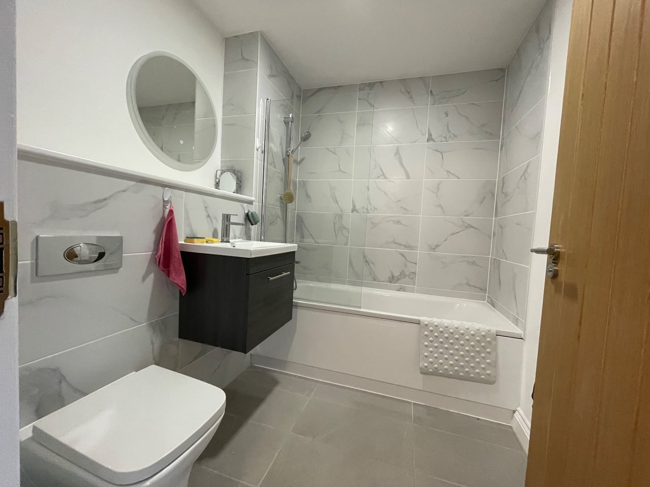 Studio Flat, North Church St, S1 photo 5