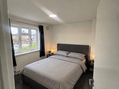 Room in a Shared House, Weymouth Road, UB4