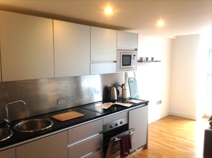 2 Bed Flat, East St, LS9