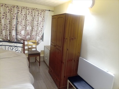 Room in a Shared House, Yorktown Road, GU47