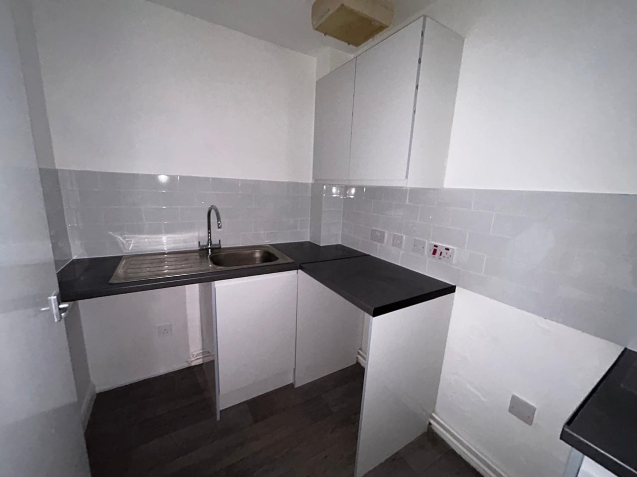 1 Bed Flat, Rossiter House, LE1 photo 3