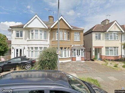 3 Bed Semi-Detached House, St Lukes Road, SS2